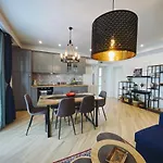 아파트 Apt. 2, Marghareta