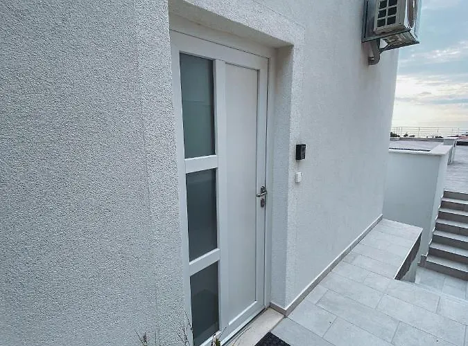 Apt. 2, Marghareta Apartmán *